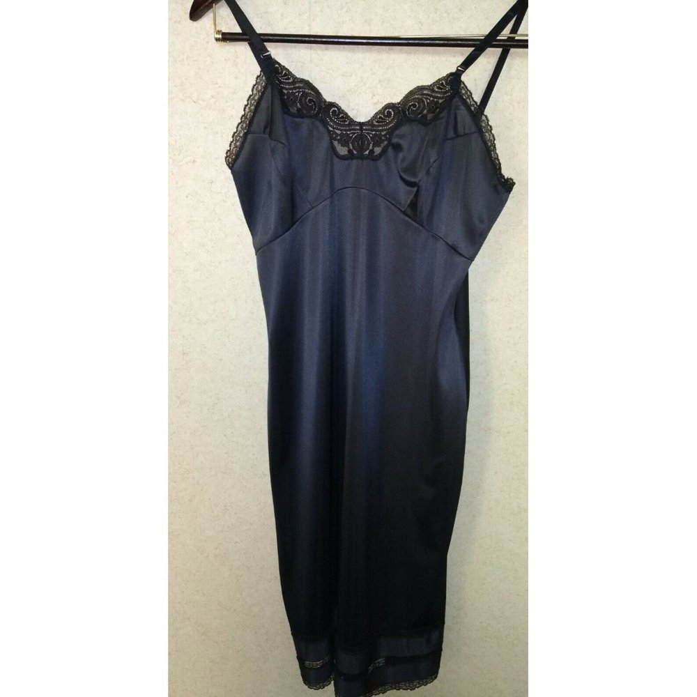 Adonna Full Slip Black Size 34 Empire Butterfly Lace Non Cling JC Penney Vintage